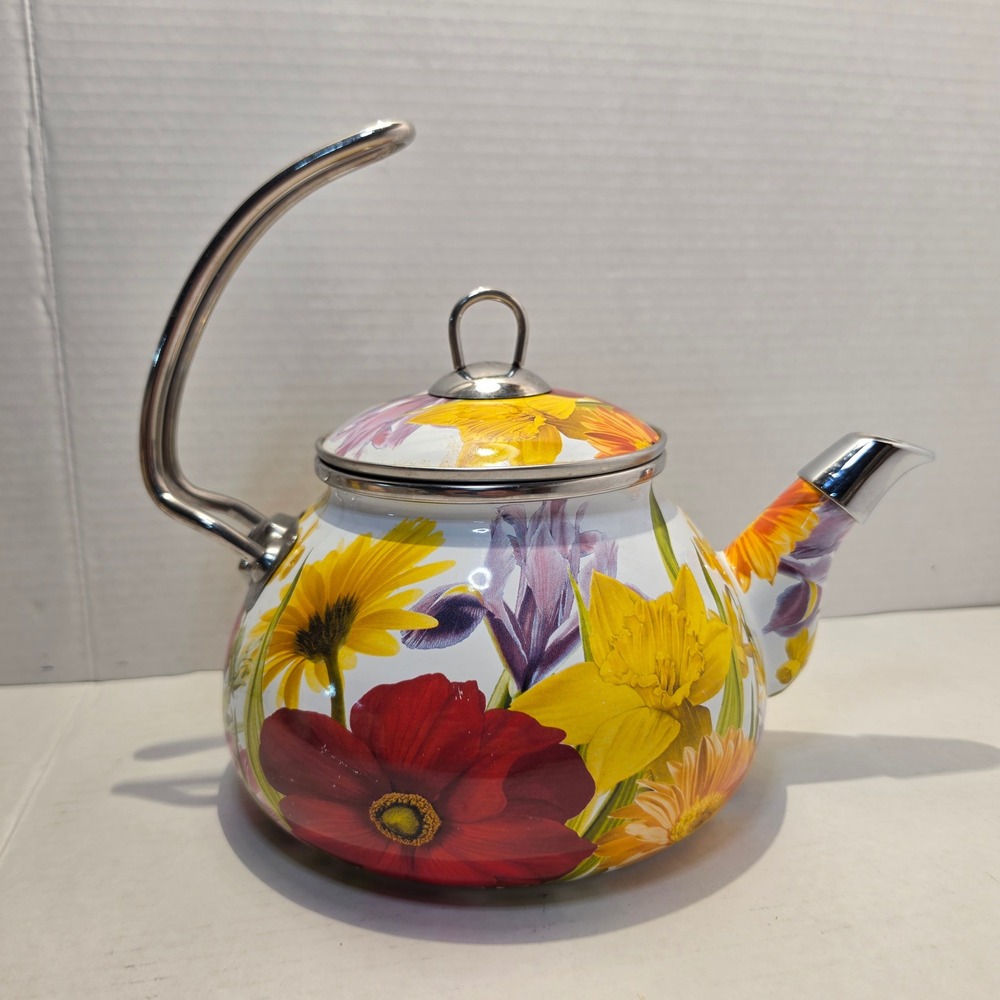The Pioneer Woman Flower Garden 2.3 Quart Enamel on Steel Tea Kettle Floral